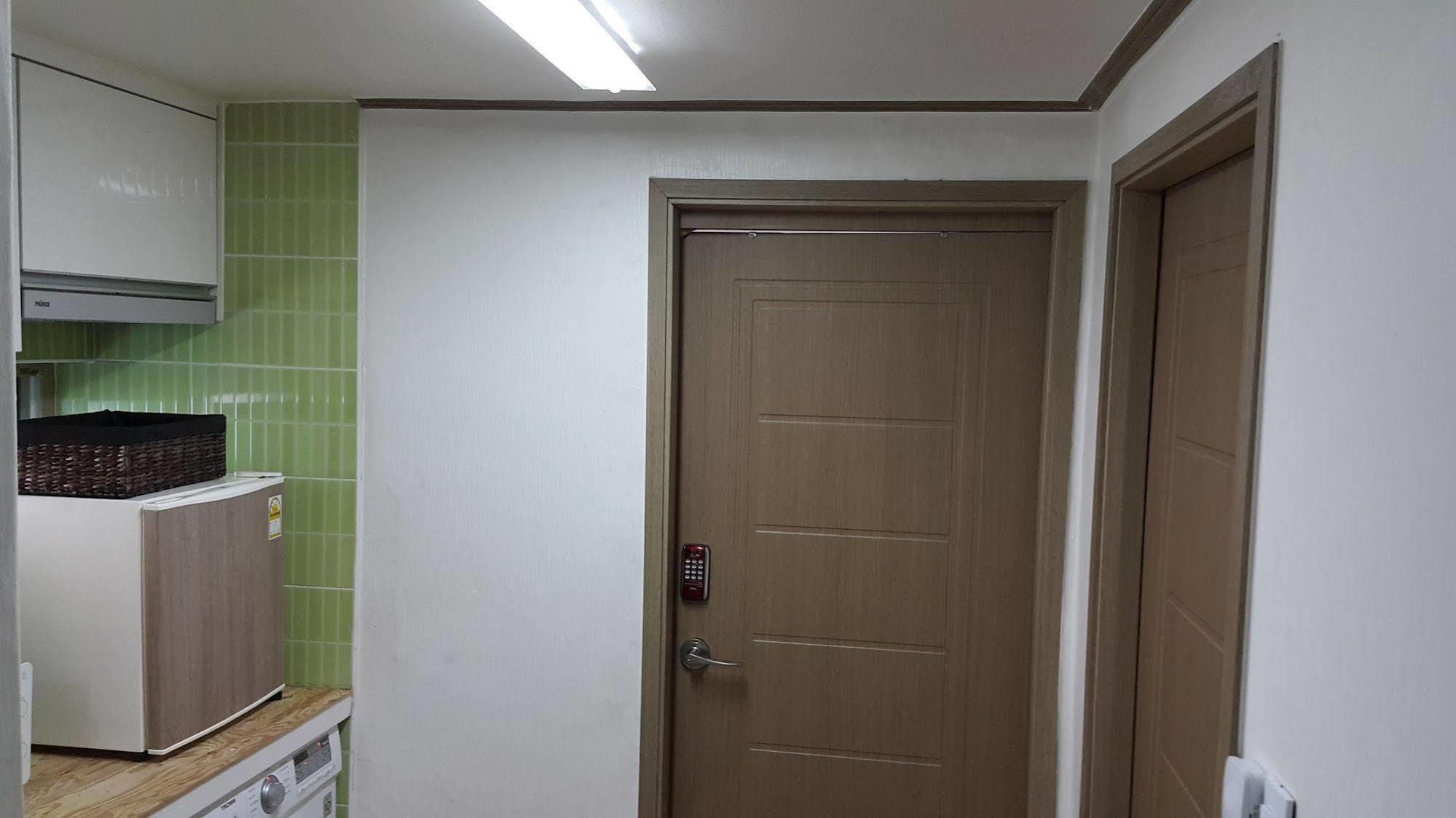 Myeongdong Guesthouse Сеул Экстерьер фото