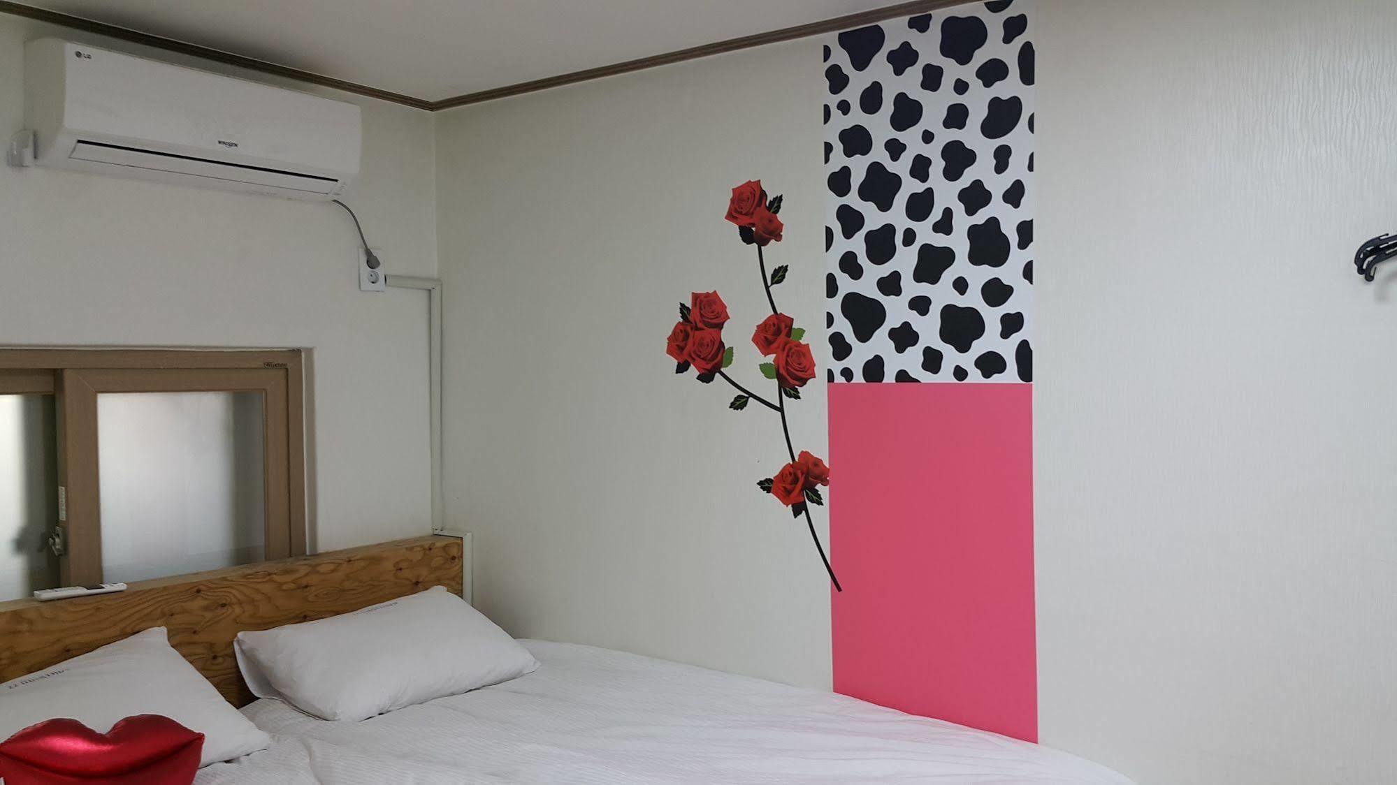 Myeongdong Guesthouse Сеул Экстерьер фото