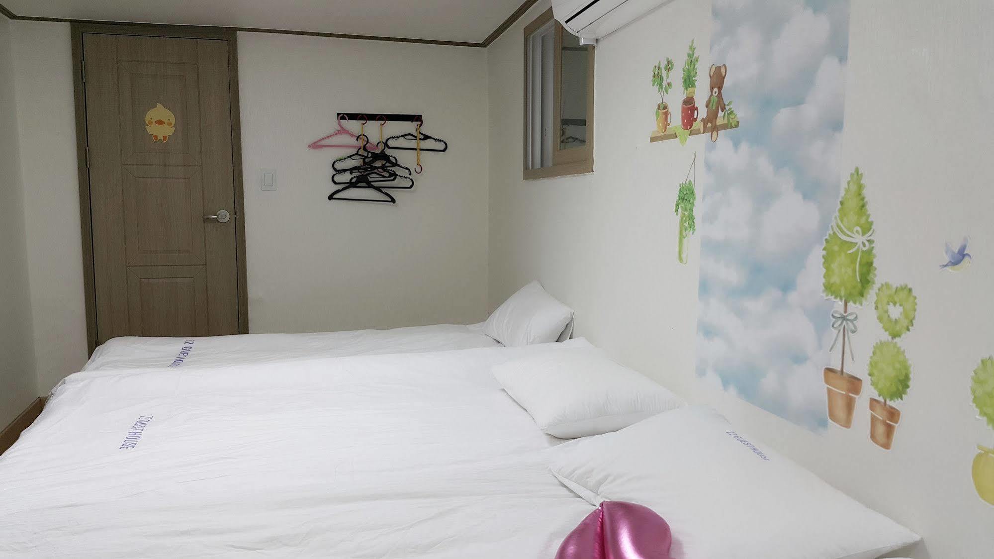 Myeongdong Guesthouse Сеул Экстерьер фото