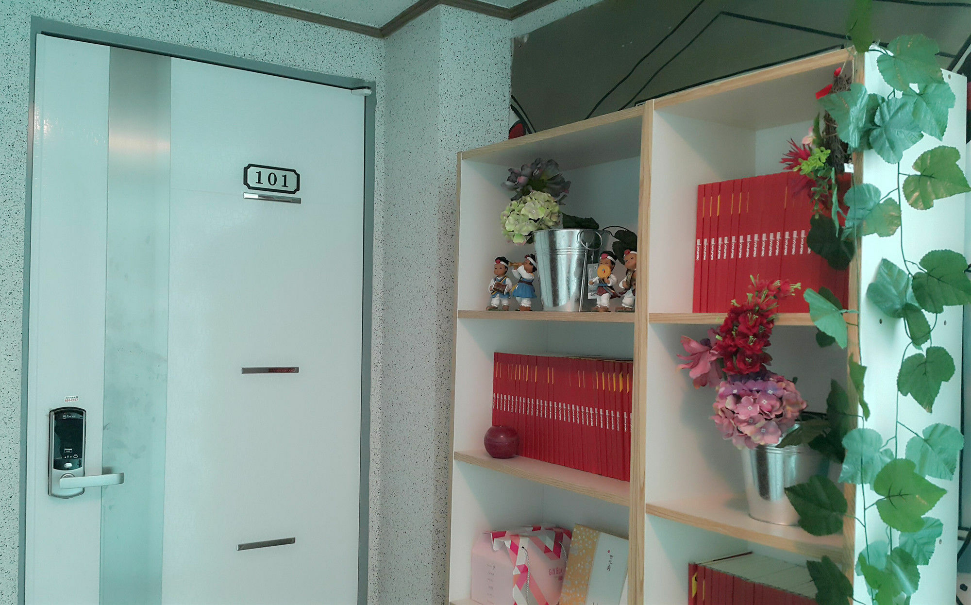 Myeongdong Guesthouse Сеул Экстерьер фото